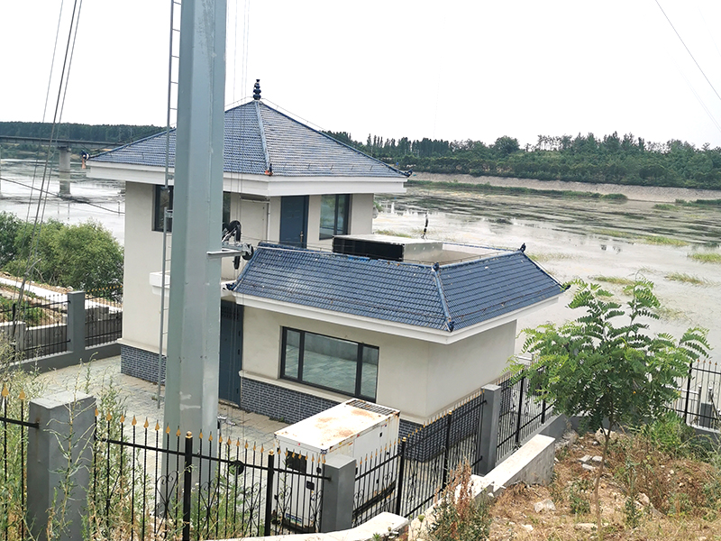 山東省國(guó)家基本水文測(cè)站提檔升級(jí)建設(shè)工程項(xiàng)目-項(xiàng)目說(shuō)明2-重點(diǎn)完善降水、水位、流量監(jiān)測(cè)基礎(chǔ)設(shè)施以及升級(jí)監(jiān)測(cè)裝備，同時(shí)與時(shí)俱進(jìn)升級(jí)省級(jí)水文應(yīng)急測(cè)驗(yàn)隊(duì)裝備